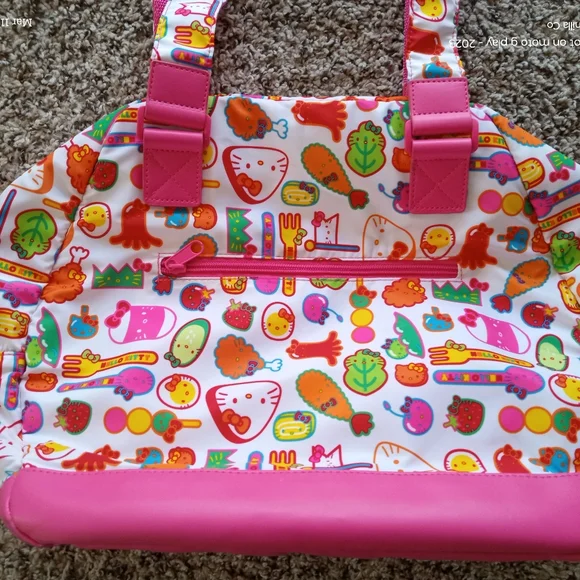 Hello Kitty Women's Bento Weekender Bag Pink Size Large - Picture 2 of 9